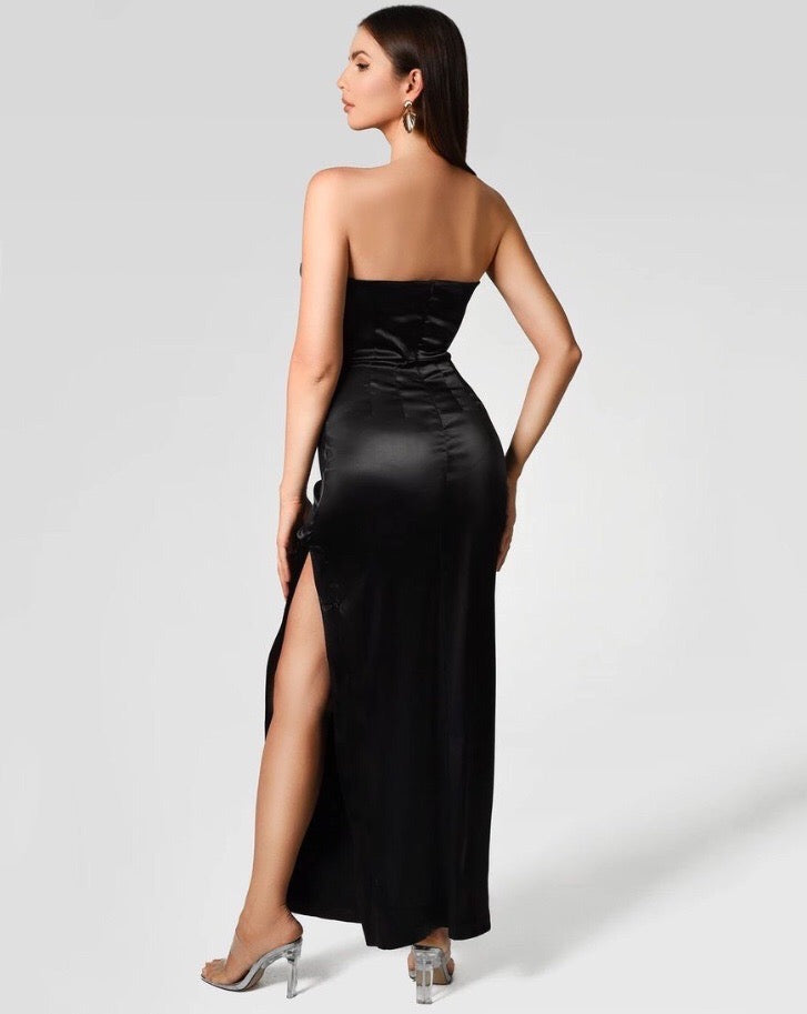 فستان ساتين طويل مكشوف الكتف - Miss Fashion X